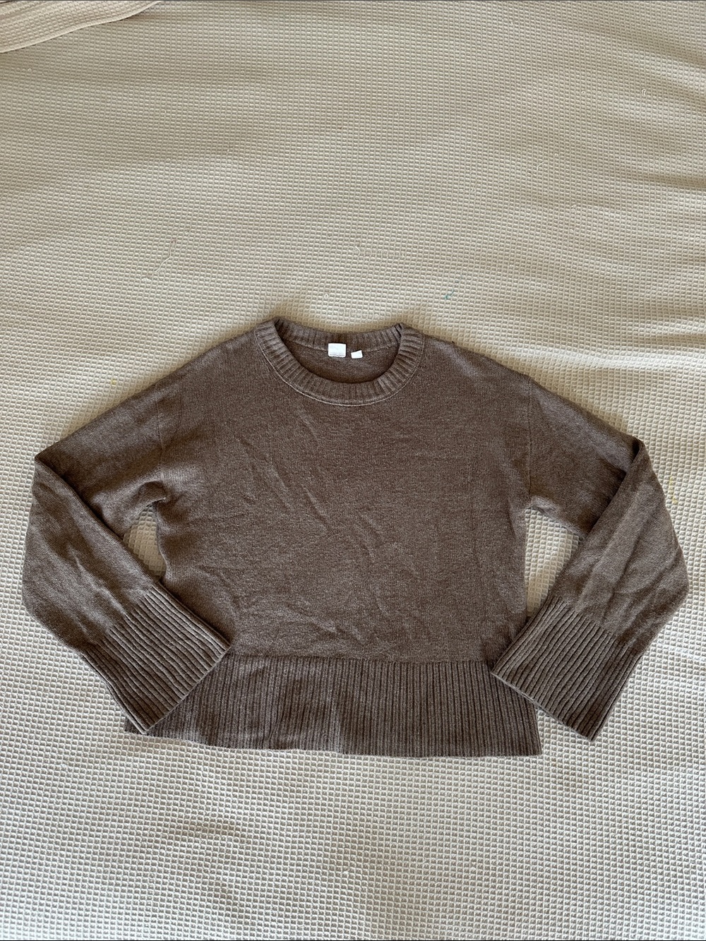 GAP Women's Crewneck Rib Hem Coffee Brown Sweater sz S